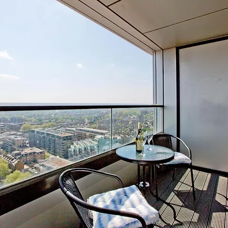 Apartment Hurlock Retreat London