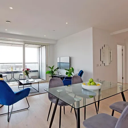 Hurlock Retreat London