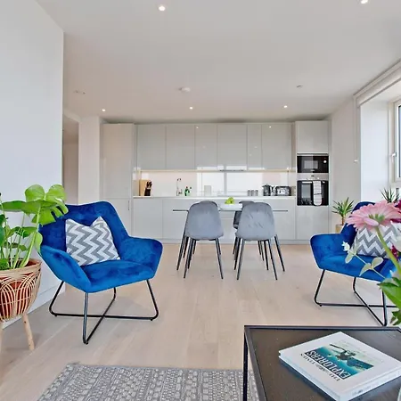 Hurlock Retreat Apartment London