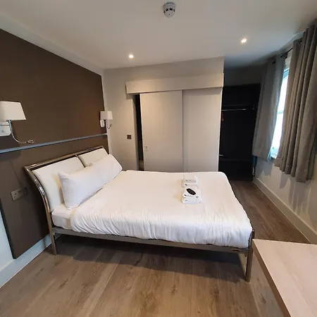 W6 Apartment *
