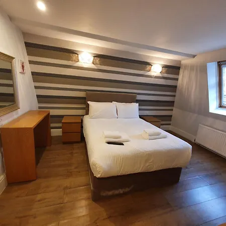 W6 Apartment *