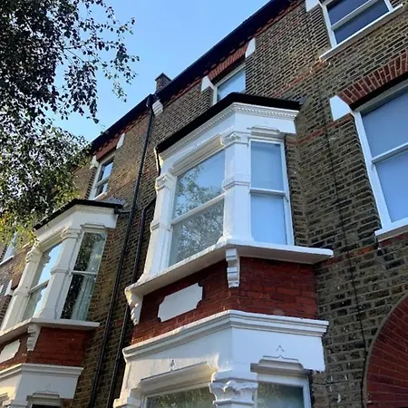 Lovely Spacious 1-bedroom Flat In Tufnell Park Close To Apartment London