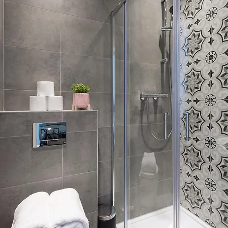 Apartment Modern *