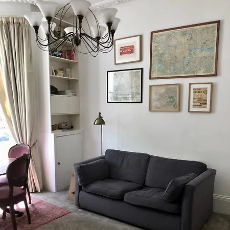 Olympia W14 Two-bedroom Apartamento Londres