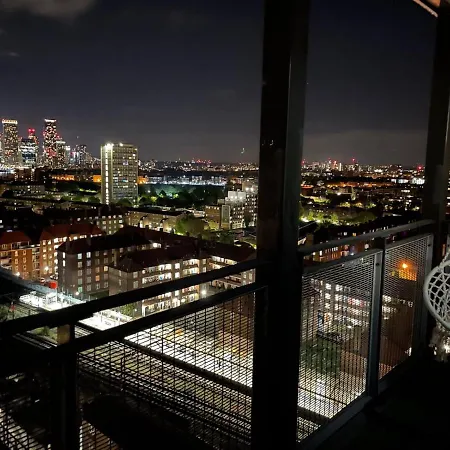 Apartment - Shadwell - Wrap Around Balcony W Scenic View