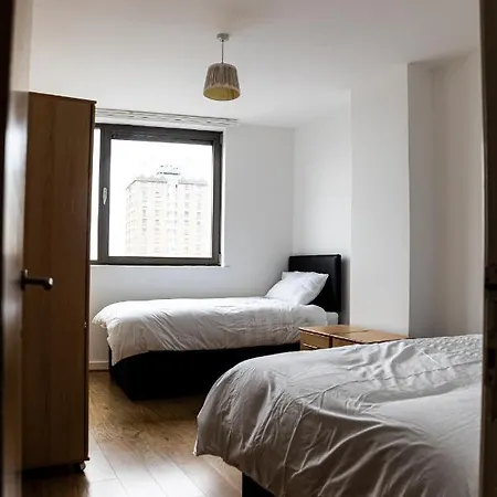 - Shadwell - Wrap Around Balcony W Scenic View
