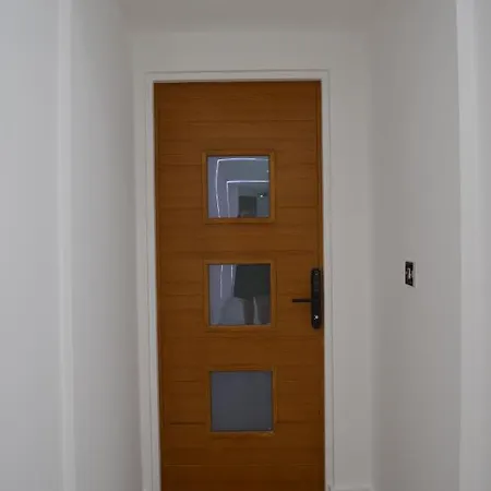 Executive Bright And Airy In Sydenham Διαμέρισμα
