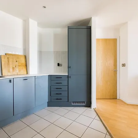 The Nine Elms Lane Arms - Stunning & Bright 2bdr Flat * Londres