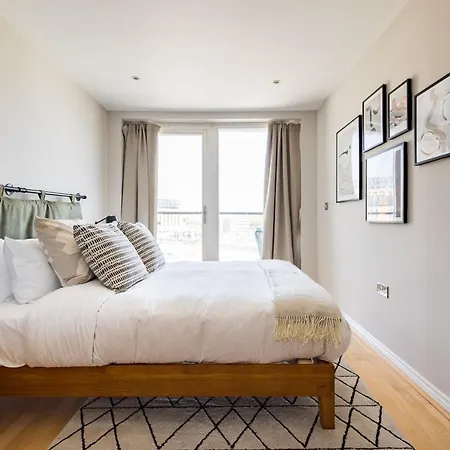 The Nine Elms Lane Arms - Stunning & Bright 2bdr Flat Londres