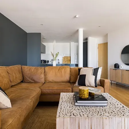 The Nine Elms Lane Arms - Stunning & Bright 2bdr Flat *