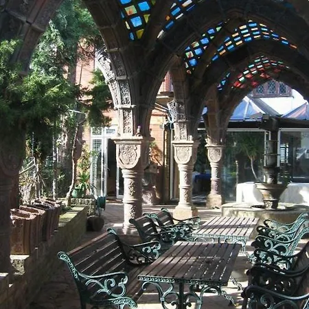 Madonna Halley Hotel