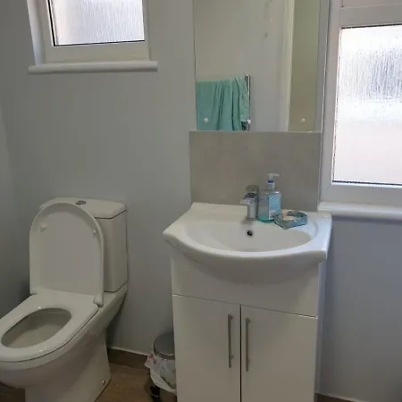 Burney Tomar House Проживание в семье *