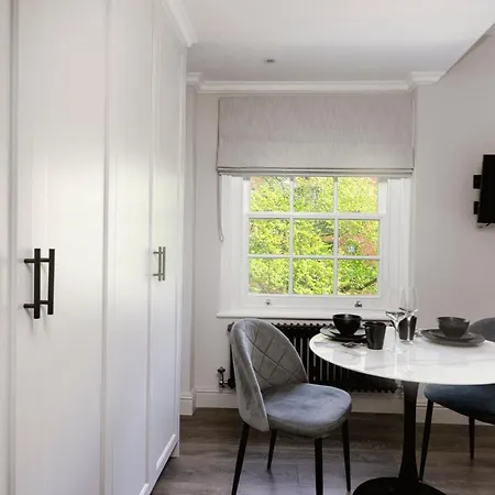 Penthousestays Chelsea - Luxury King / Queen Bed - Near King's Road * Londra