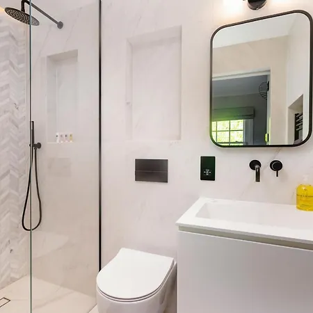 Penthousestays Chelsea - Luxury King / Queen Bed - Near King's Road Appartamento