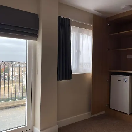 Hotel Western Northfields Ealing 3*