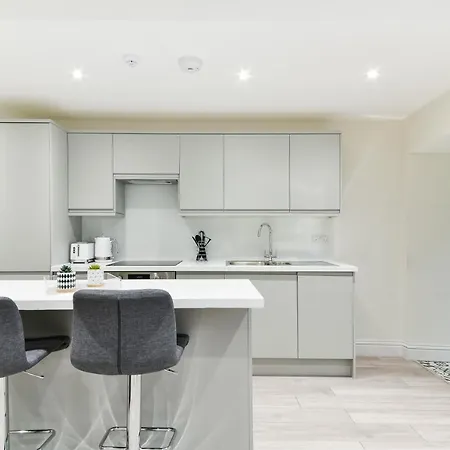 Apartment Chic By Hyde Park