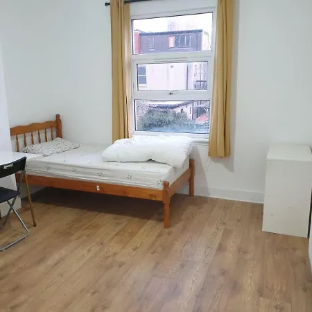 Homestay Burney Tomar House