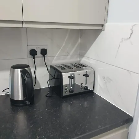 Homestay Burney Tomar House Croydon