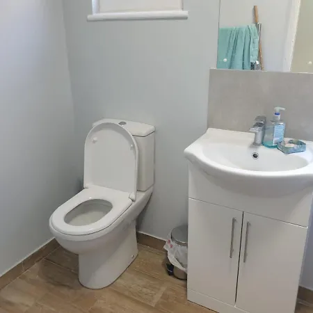 Homestay Burney Tomar House Croydon