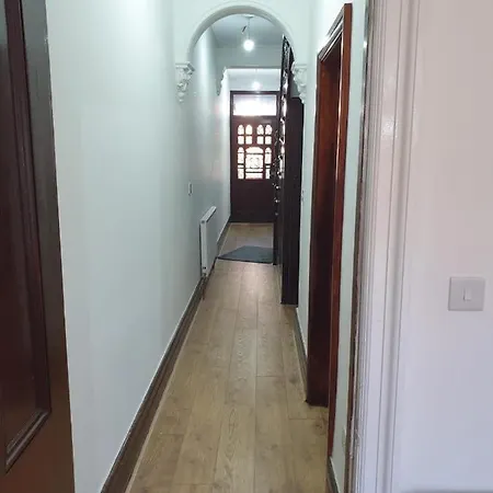 Homestay Burney Tomar House