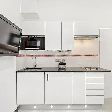 Baker Street Apartment