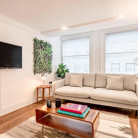 Apartment Be - The Soho Residences