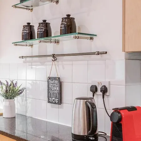 Nevern Square Earl's Court 2 Bed