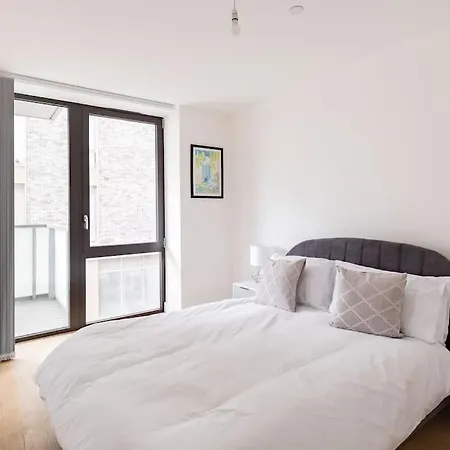 Apartment 1097 Luxury 2 Bedroom *