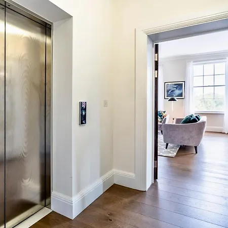 Be - The Lincoln's Residences London