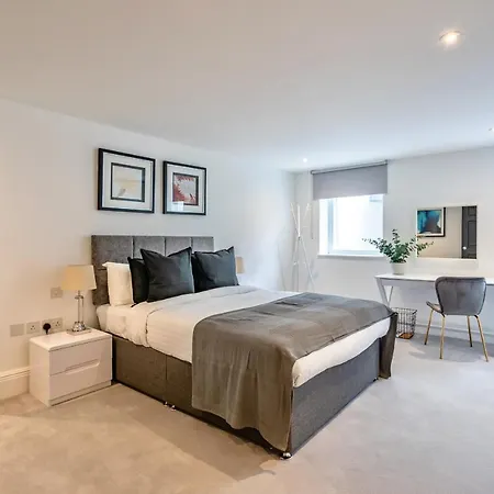 Be - The Lincoln's Residences * London