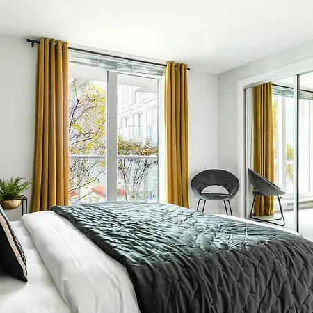 Thames View In Town! Large Luxxe Nomad Design Family *