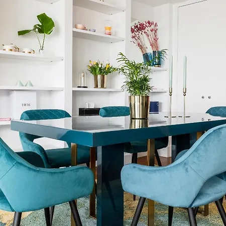 Apartment Thames View In Town! Large Luxxe Nomad Design Family London