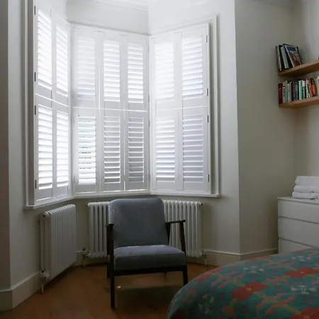 Bright And Elegant 2 Bedroom Flat, Near Notting Hill * London