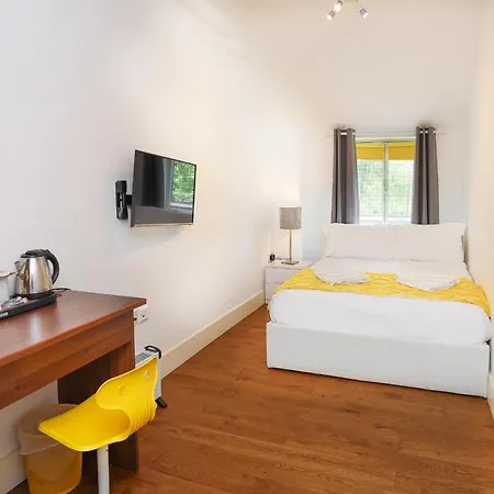 Titiwangsa One At Paddington Hotell London