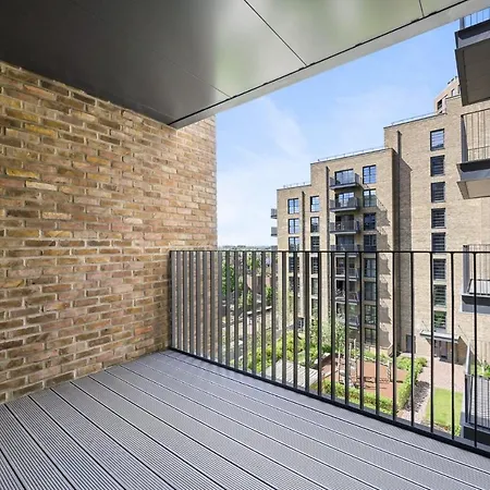 Modern And Chic At Ferrum Near Wembley Park