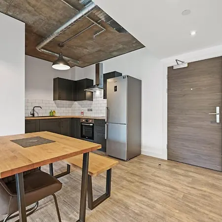Modern And Chic At Ferrum Near Wembley Park Londres