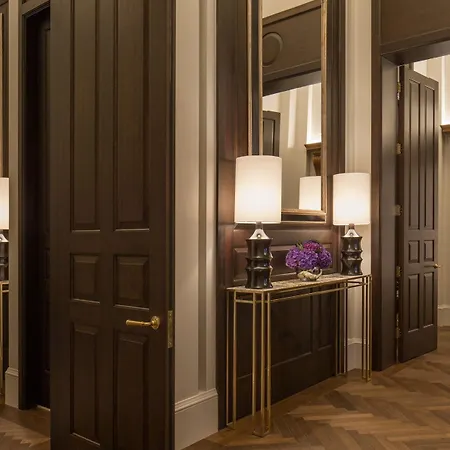 Four Seasons At Tower Bridge 5* London
