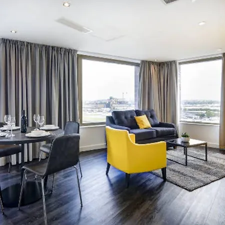 Апарт-отель Dockside At Excel 3*