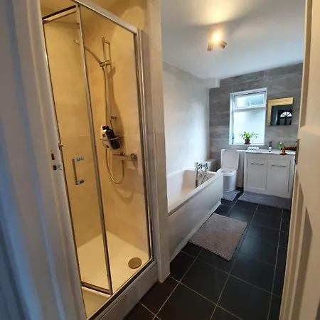 公寓 West Drayton Lovely 2-bedroom Ground Floor Flat With Garden Yiewsley