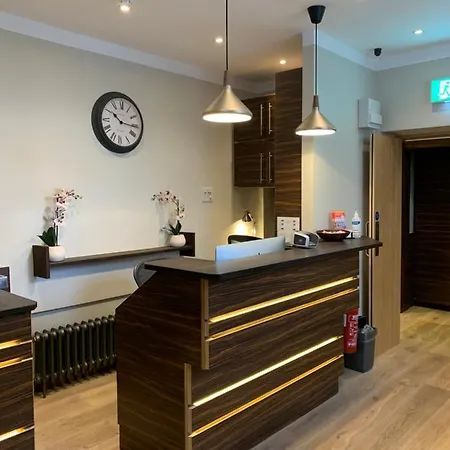 Angus Hotel