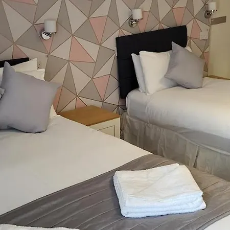 Hotel Parkwood 3*