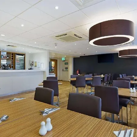 Travelodge Caterham Whyteleafe Szálloda Warlingham