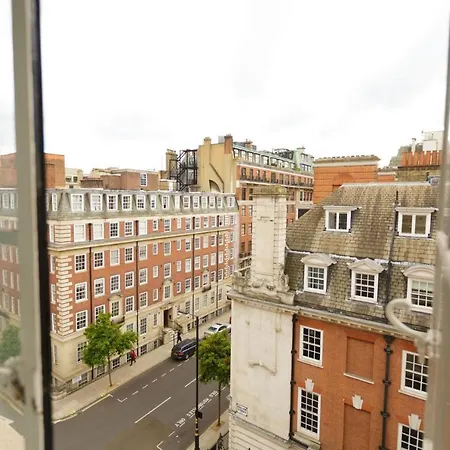 Modern At Axo Oxford Circus Near The Regent's Park In