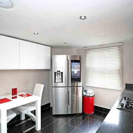 Homestay Modern Bedroom In !!