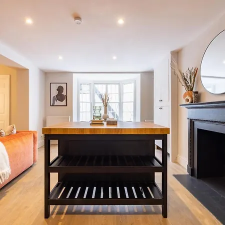 The Paddington Flat - Modern 2bdr With Patio * London