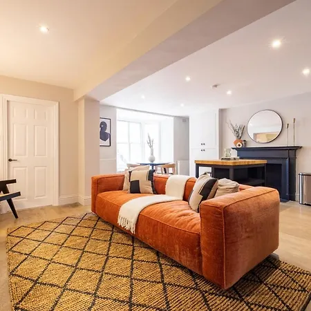 Apartment The Paddington Flat - Modern 2bdr With Patio London