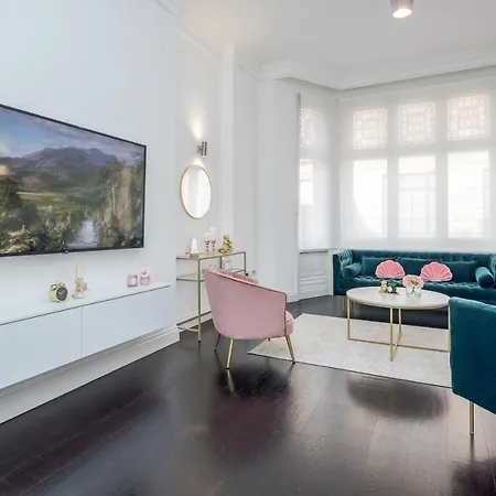 Apartment Sir Hans Opposite Harrods With Ac London