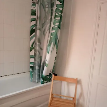 Budget Shared Bathroom