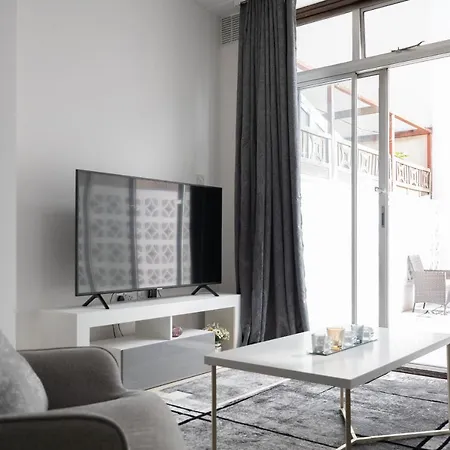Appartement Spacious 4 Bedroom House Next To Kensington Palace Londen