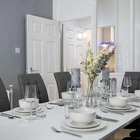 Spacious 4 Bedroom House Next To Kensington Palace Appartement *